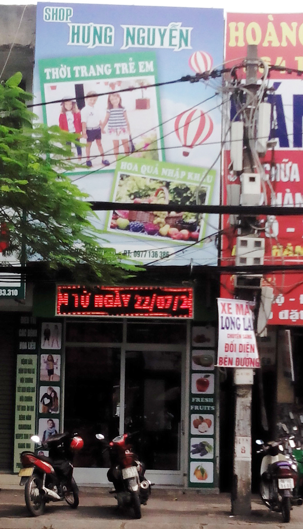 Lắp đặt bảng điện tử và pano bạt cho shop Hưng Nguyễn